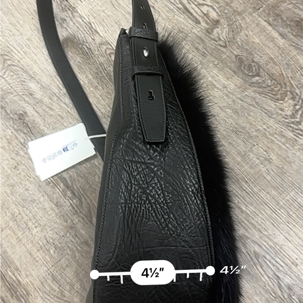 Burberry night bag, brand new with tags - Picture 12 of 14